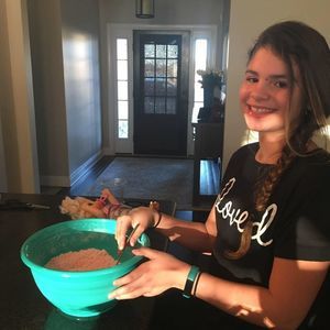 Meet your Posher, Roxanne